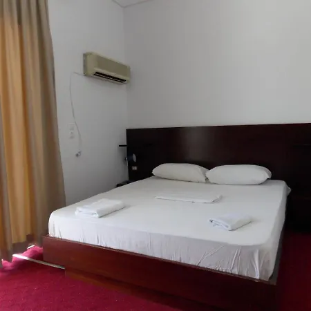 Freskia Hotell 3*