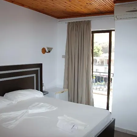 Hotell Freskia 3*