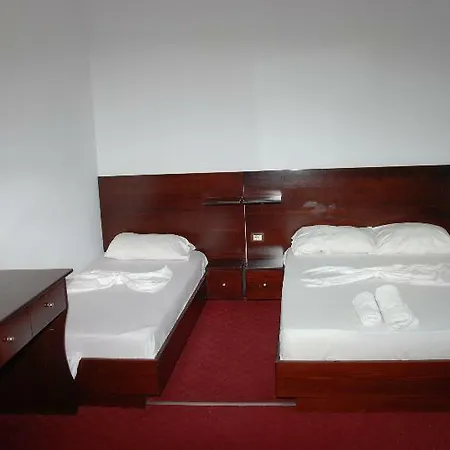 Hotell Freskia 3*